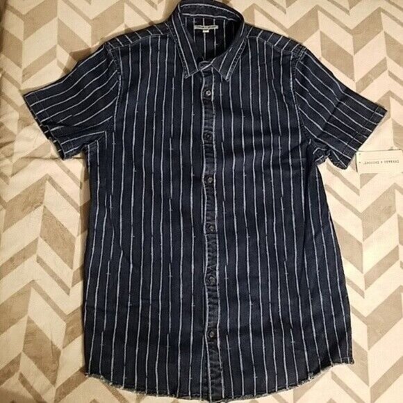NWT Threads 4 Thought Button Down Shirt Blue Denim Pinstripe XL - Picture 1 of 6
